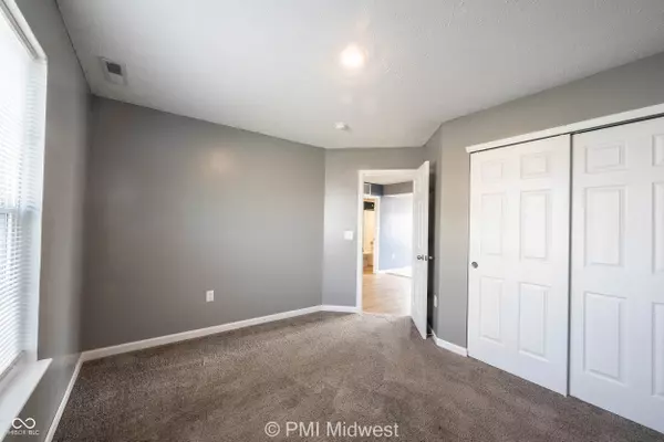 Columbus, IN 47201,3975 Fenwick LN