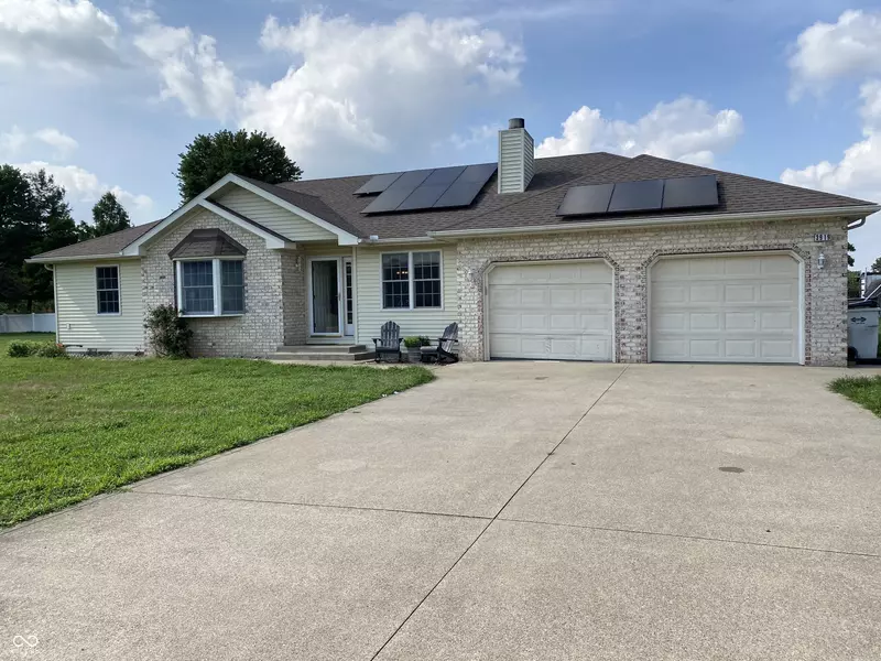 3919 W Wahachee DR, Terre Haute, IN 47802