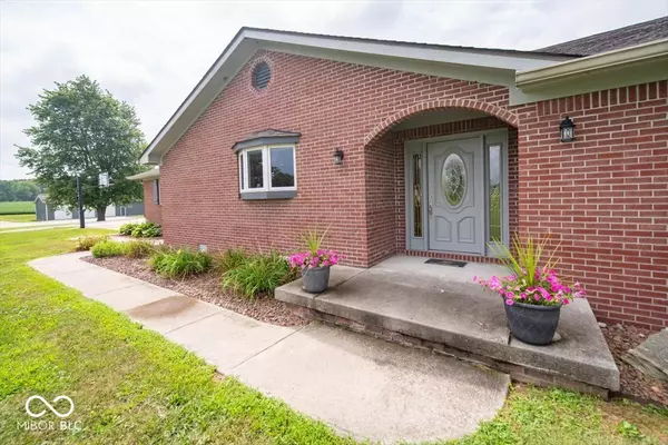 Coatesville, IN 46121,9812 E County Rd 300 S