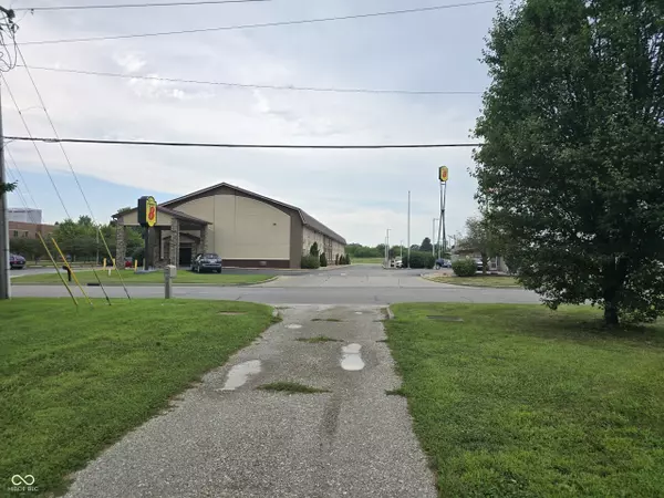 Shelbyville, IN 46176,13 W Rampart ST
