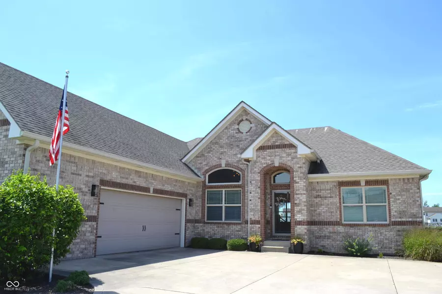 3904 Waterfront WAY, Plainfield, IN 46168
