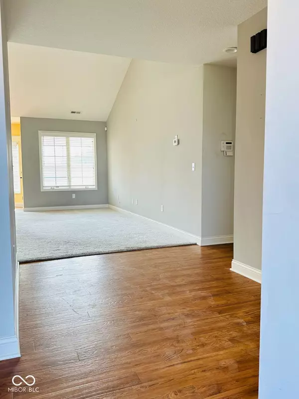 New Haven, IN 46774,1704 Pinelock CT