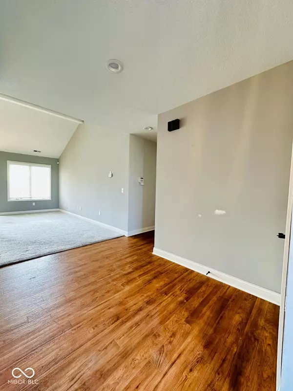 New Haven, IN 46774,1704 Pinelock CT