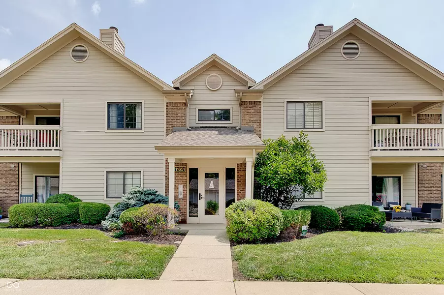 11651 Lenox LN #102, Carmel, IN 46032