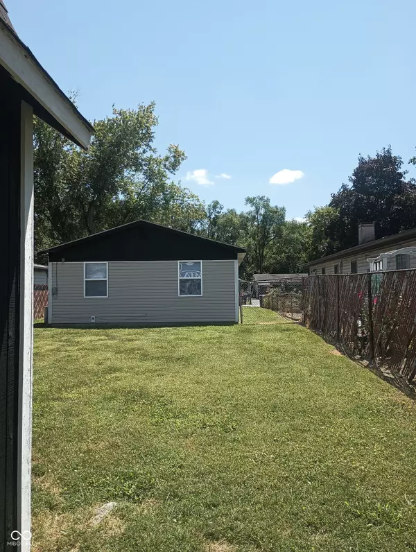 Indianapolis, IN 46203,3706 Hoyt AVE