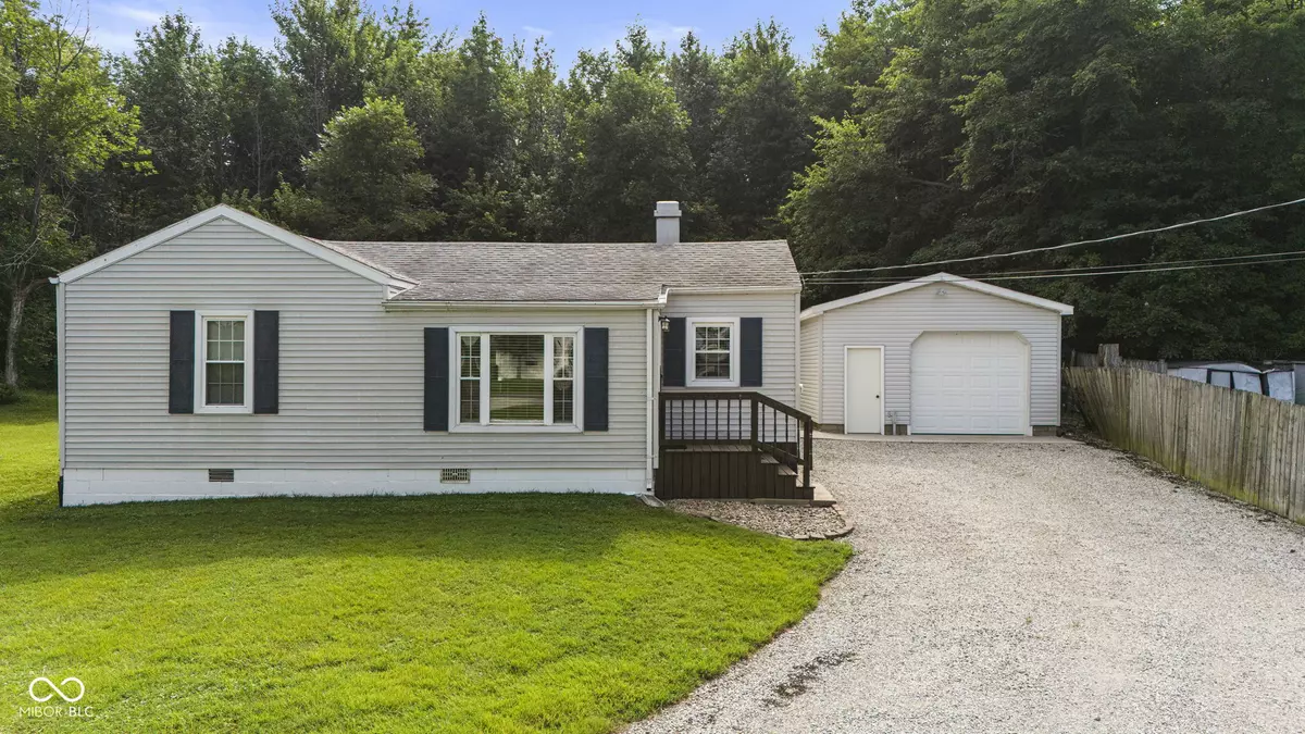 Scottsburg, IN 47170,814 N Boatman RD