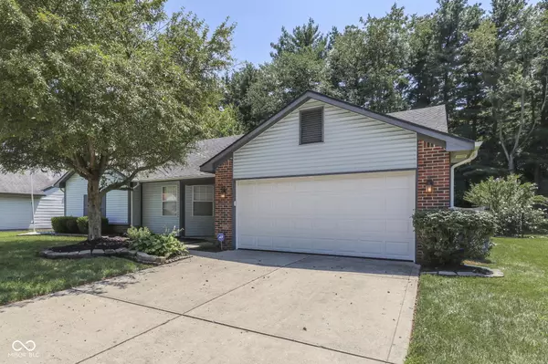 Indianapolis, IN 46217,841 Country LN