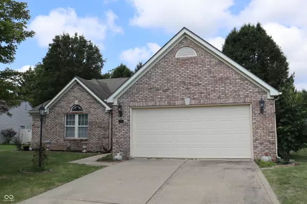 229 Creekview CIR, Mooresville, IN 46158