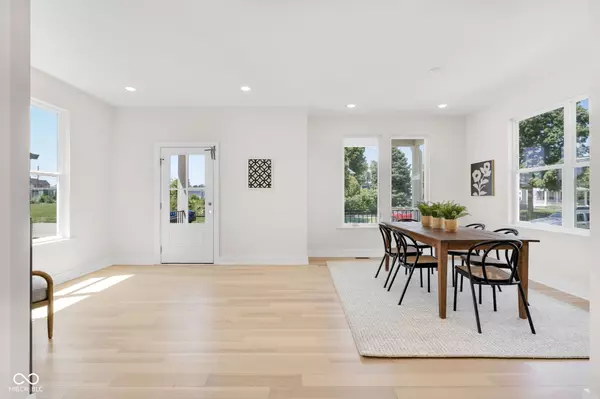 Indianapolis, IN 46205,2241 Carrollton AVE