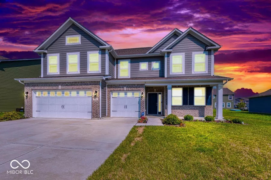 5782 Handbell LN, Greenwood, IN 46143
