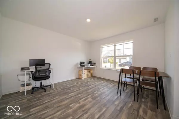 Indianapolis, IN 46235,10518 Quartz LN
