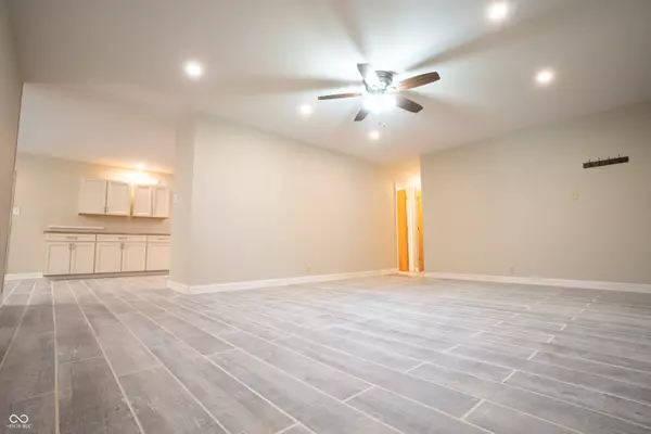 Indianapolis, IN 46260,1208 W 79th ST