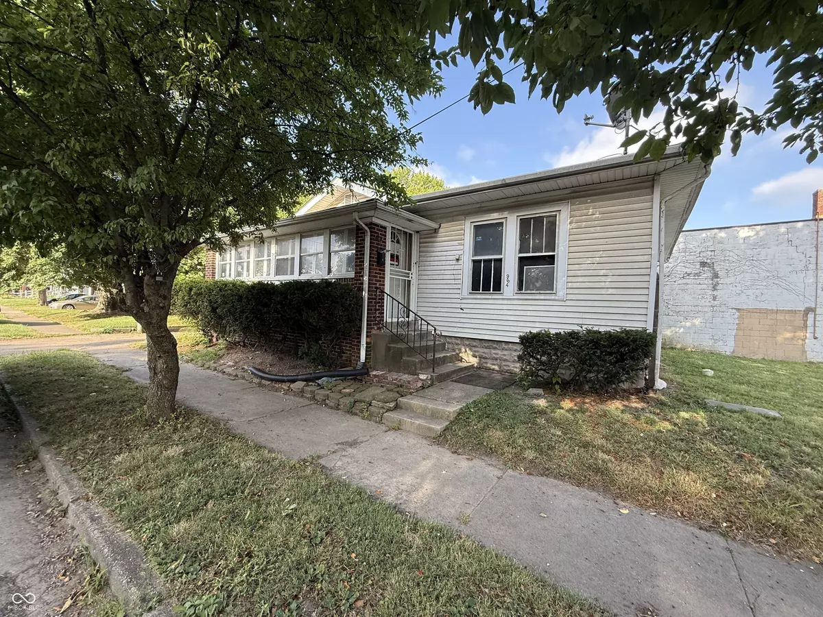 Indianapolis, IN 46201,3823 E 10th ST