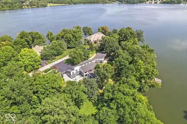 8315 Eagle Crest LN, Indianapolis, IN 46234