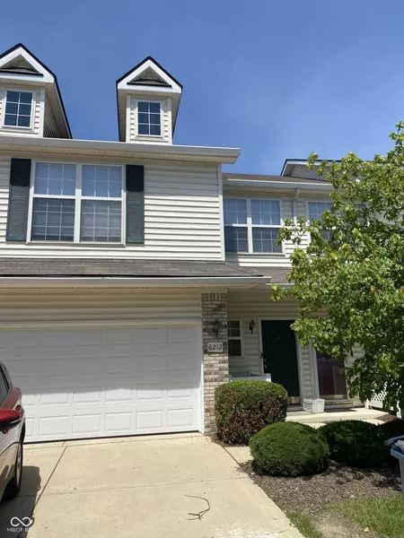 6212 Bishops Pond LN, Indianapolis, IN 46268