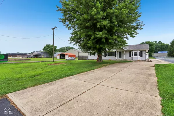 Greenfield, IN 46140,1751 E Main ST