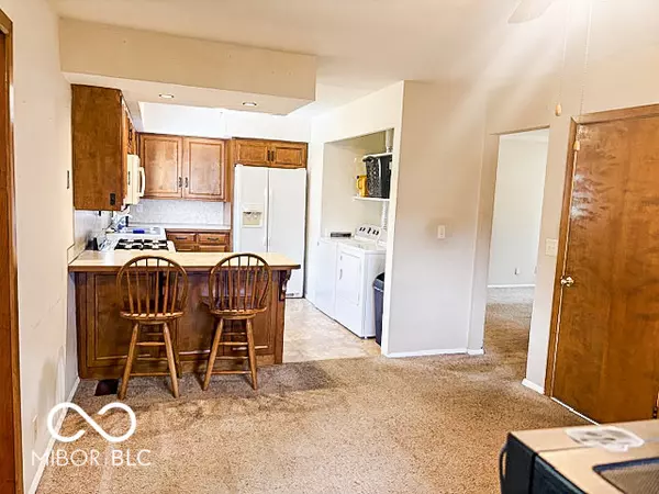 Kokomo, IN 46902,1716 Oakhill RD