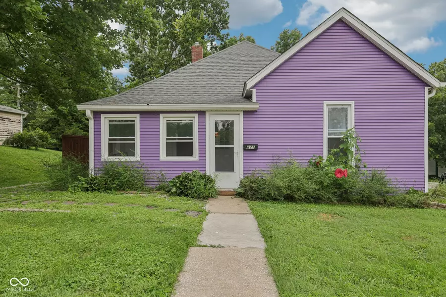 821 W 9th ST, Bloomington, IN 47404