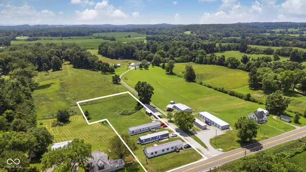 24 Lilly LN, Springville, IN 47462