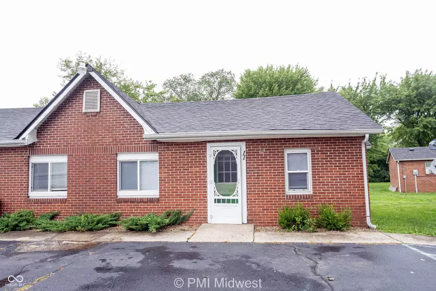2142 W Us Highway 40 #11, Greenfield, IN 46140
