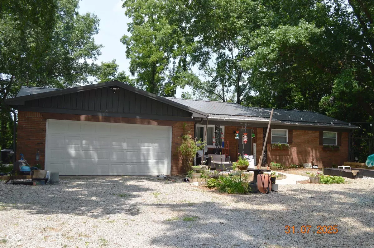 Spencer, IN 47460,3083 Hardscrabble RD