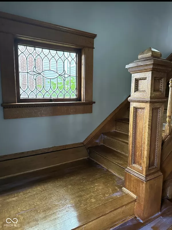 Greenfield, IN 46140,218 E North ST