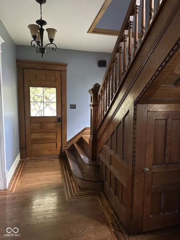 Greenfield, IN 46140,218 E North ST