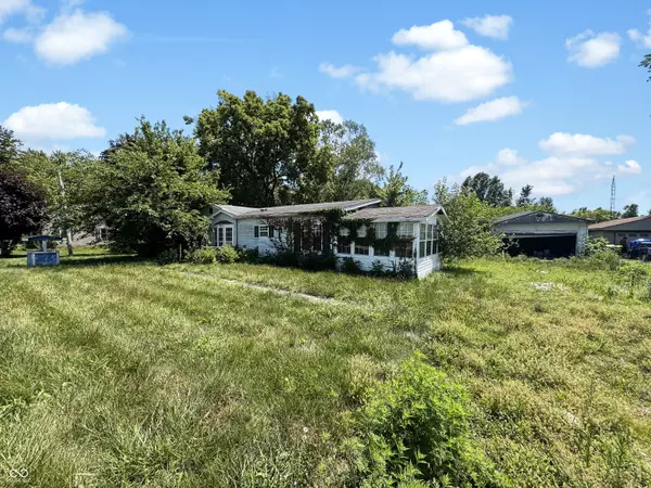5789 W 300 N, Greenfield, IN 46140