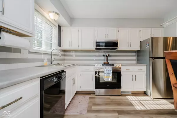 Carmel, IN 46032,20 Druid Hill CT