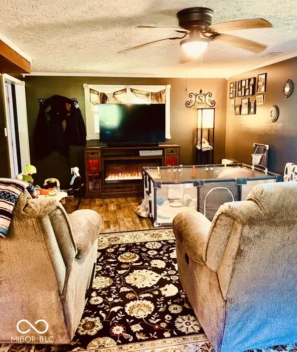 Bedford, IN 47421,102 Goosetown RD