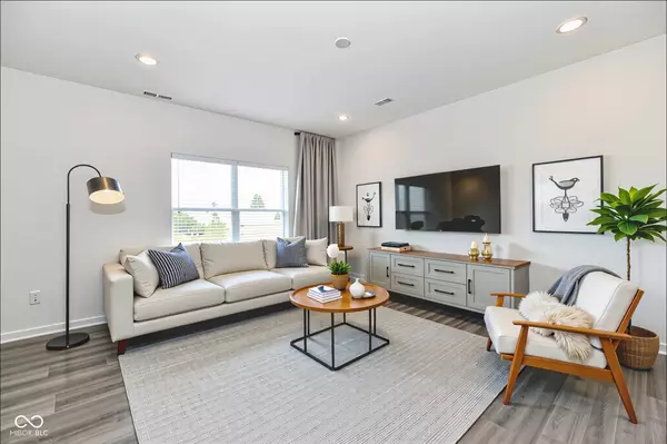 Greenwood, IN 46143,984 Bent Branch LN