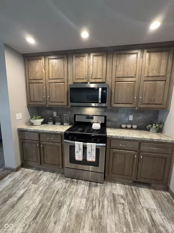 Rockville, IN 47872,531 N Cove RD