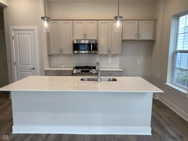 Carmel, IN 46032,1070 Valentine LN