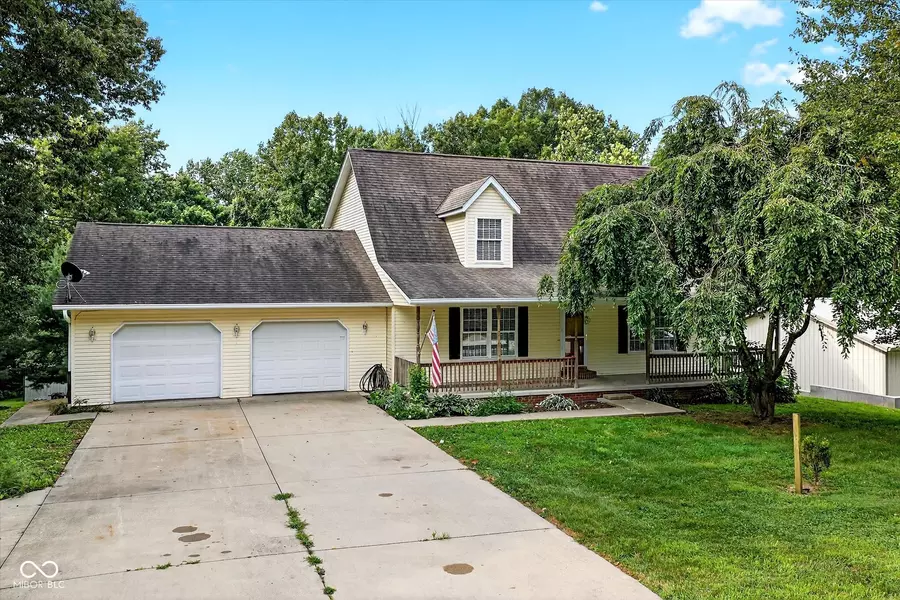 6623 Megans WAY W, Ellettsville, IN 47429