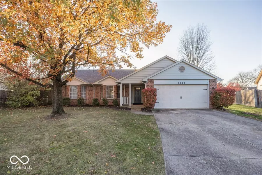 7118 White Oak TRL, Indianapolis, IN 46236