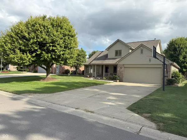 5123 Estes DR, Greenwood, IN 46142
