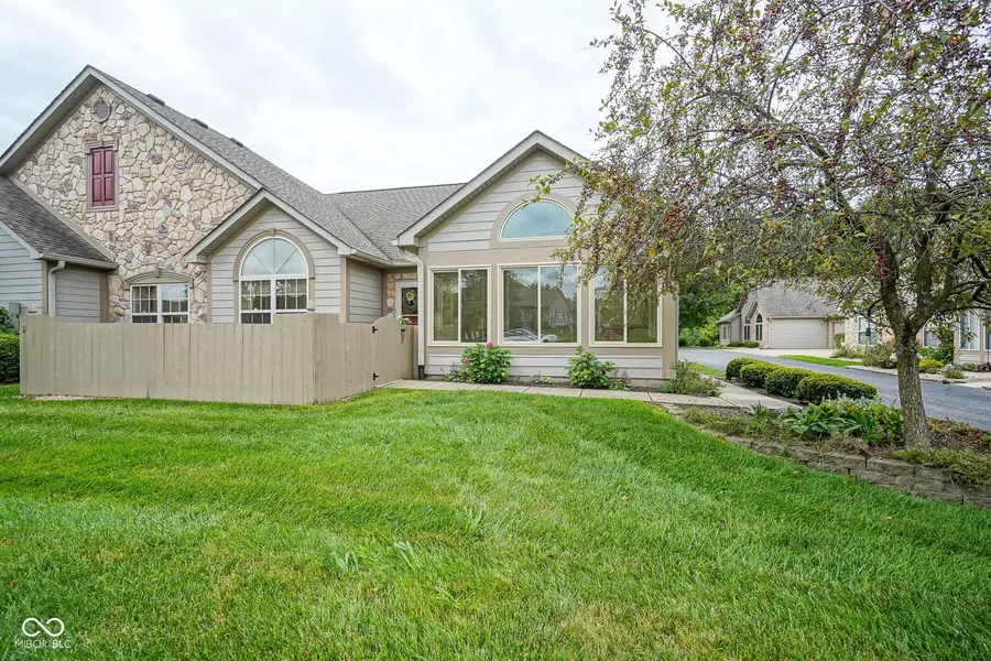 1119 Deerbrook TRL, Greenwood, IN 46142