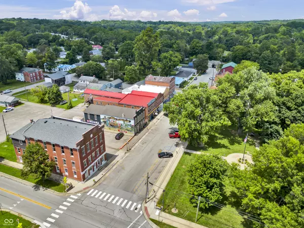 Vernon, IN 47282,35 & 39 N Pike ST
