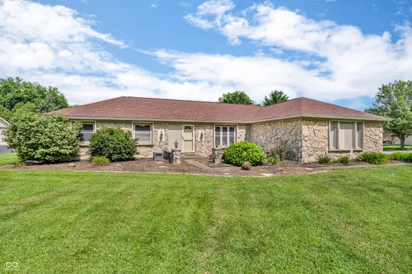 10940 Melissa Ann DR, Indianapolis, IN 46234