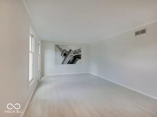 Indianapolis, IN 46260,847 Claridge CT
