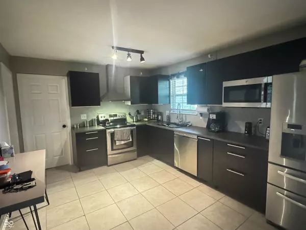Indianapolis, IN 46227,3405 Corey DR