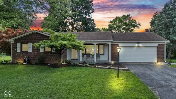 718 Chapel Hill E DR, Indianapolis, IN 46214