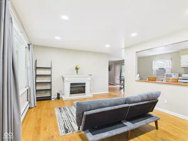 Anderson, IN 46013,805 Saddle CT