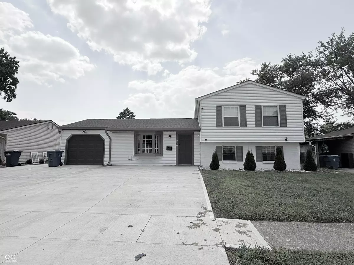 Indianapolis, IN 46226,3638 Lombardy PL