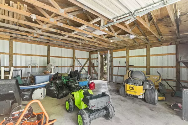 Austin, IN 47102,3430 N Terry RD