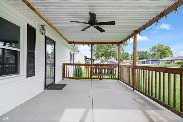 Mooresville, IN 46158,207 Center DR
