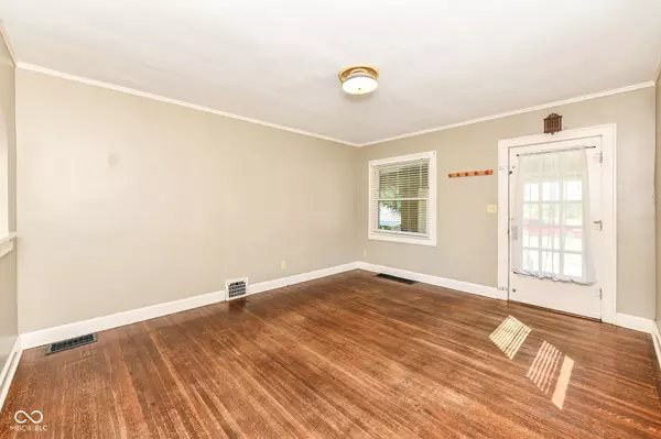 Indianapolis, IN 46220,6038 N College AVE