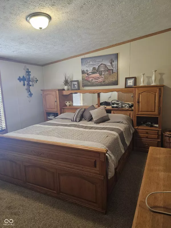 Bainbridge, IN 46105,6410 E Us Highway 36