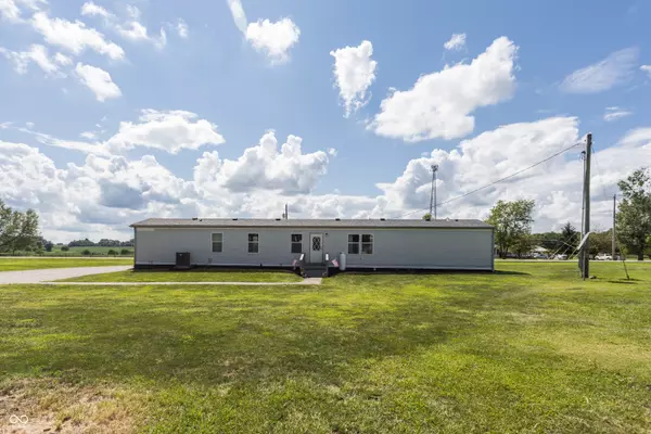 Coatesville, IN 46121,5587 S County Road 800 E