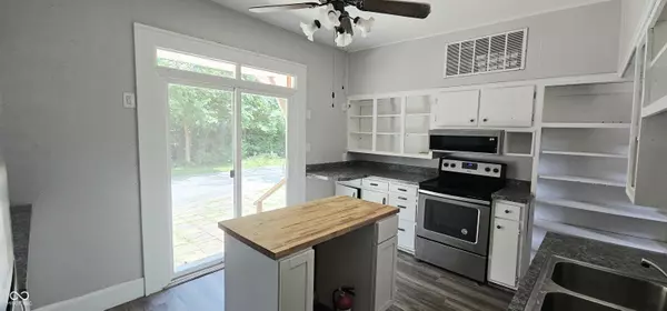 Columbus, IN 47201,2630 W 200 S